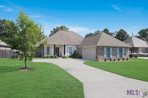 10705 Creek Haven Ln, Denham Springs, LA 70726