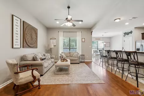 10223 Savannah Jane Ln, Baton Rouge, LA 70817