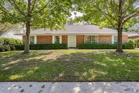 676 College Hill Dr, Baton Rouge, LA 70808