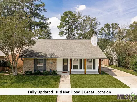 3934 Country Hill Dr, Baton Rouge, LA 70816