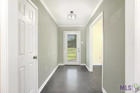 Entry Way - 14121 Meadow Brook Ln, Walker, LA 70785 photo 1 of 1