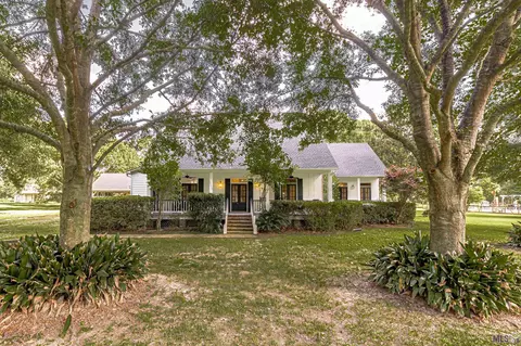 25256 Bickham Rd, Zachary, LA 70791