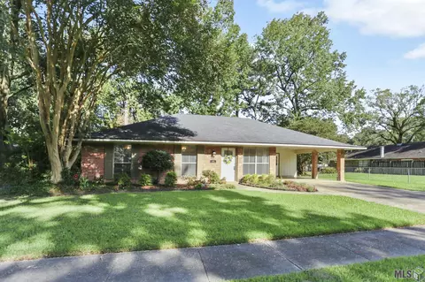 6013 Gettysburg Dr, Baton Rouge, LA 70817