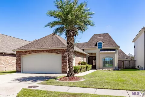 3305 Timber Grove Dr, Baton Rouge, LA 70816