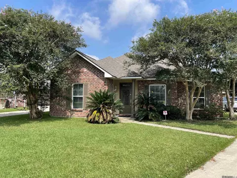 39450 Bay Ridge Dr, Prairieville, LA 70769
