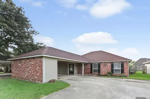 1014 Meadow Glen Ave, Zachary, LA 70791