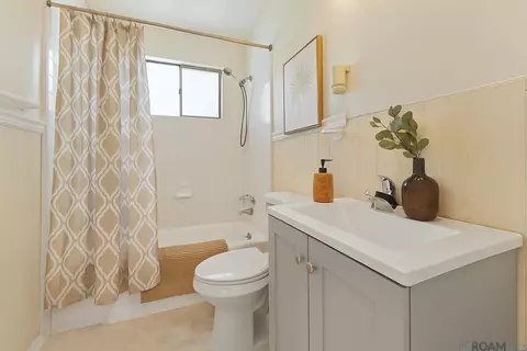Bath - 622 Sherron Ave, Baker, LA 70714 photo 2 of 2