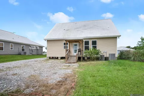 Exterior - 17248 Tchula Dr, Springfield, LA 70462 photo 2 of 6