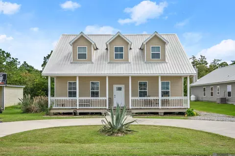 Exterior - 17248 Tchula Dr, Springfield, LA 70462 photo 1 of 6