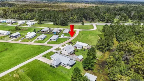 View/Area - 17248 Tchula Dr, Springfield, LA 70462 photo 2 of 4