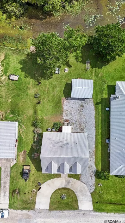 View/Area - 17248 Tchula Dr, Springfield, LA 70462 photo 1 of 4