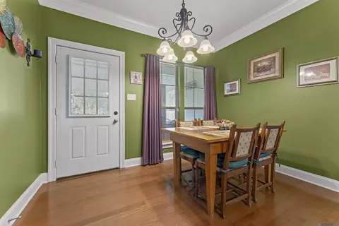 Dining - 13555 Ball Park Rd, Walker, LA 70785 photo 1 of 1