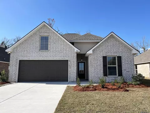 17403 Castle Dr, Prairieville, LA 70769