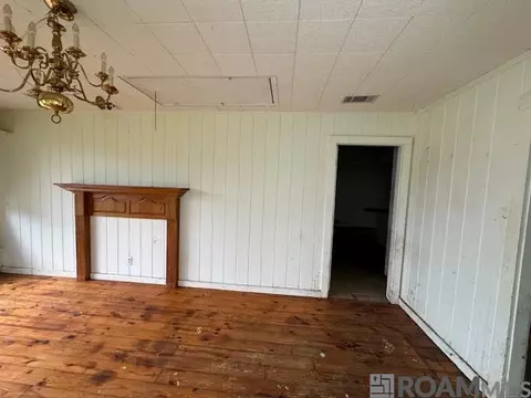 Living - 33300 Walker North Rd, Walker, LA 70785 photo 2 of 2