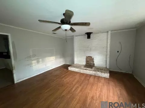 Living - 33300 Walker North Rd, Walker, LA 70785 photo 1 of 2