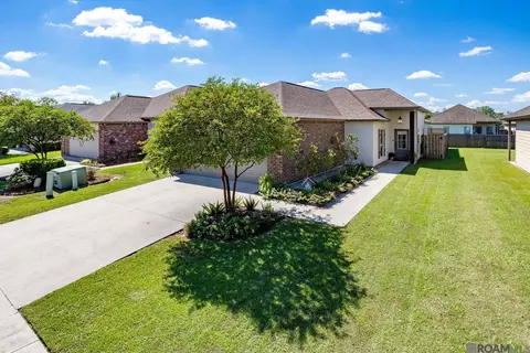1670 Seville Dr, Saint Gabriel, LA 70776