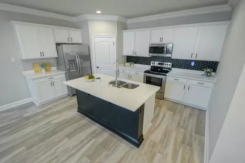 7923 Pisa Dr, Baton Rouge, LA 70820