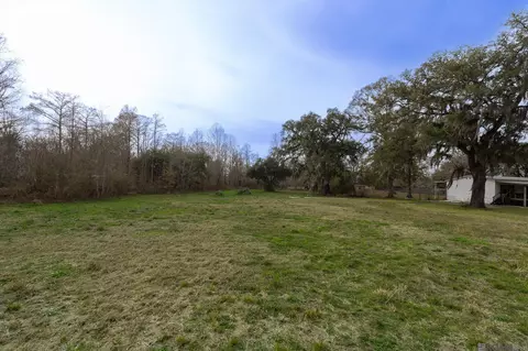 12253 Beco Rd, Saint Amant, LA 70774