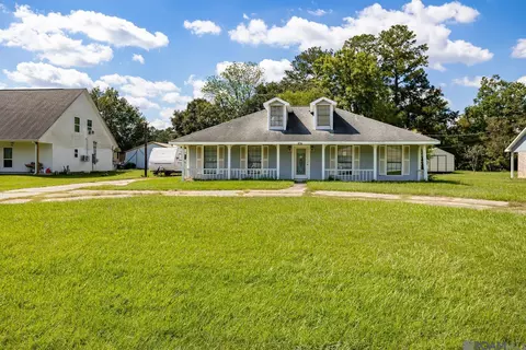 27261 W Lakeside Dr, Denham Springs, LA 70726