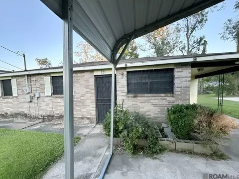 824 S Abe Ave, Gonzales, LA 70737