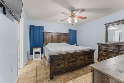 Bedroom - 13967 J R Dr, Walker, LA 70785 photo 2 of 7