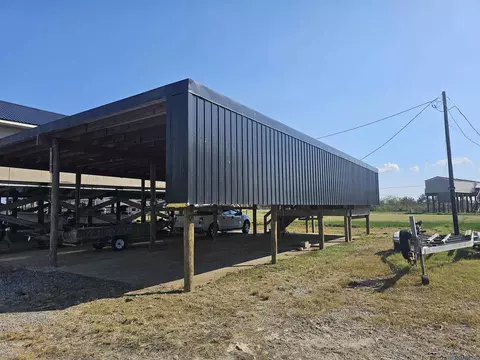 129 Speckled Trout Ct, Chauvin, LA 70344