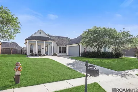 6200 Pelican Xing, Gonzales, LA 70737