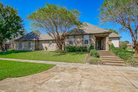 7004 Rose Hill Dr, Baton Rouge, LA 70817