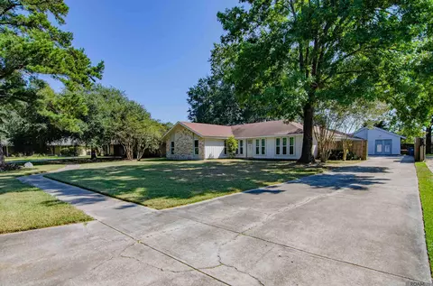 5321 Highland Ridge Dr, Baton Rouge, LA 70817