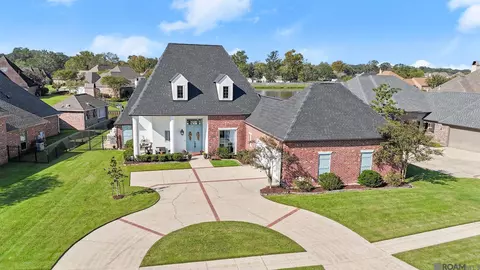 18465 Lake Harbor Ln, Prairieville, LA 70769
