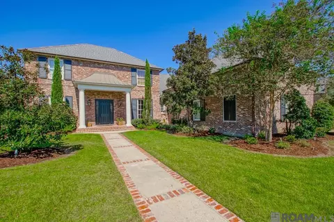 2718 University Club Dr, Baton Rouge, LA 70810
