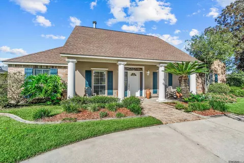 2903 S Southwood Ave, Gonzales, LA 70737