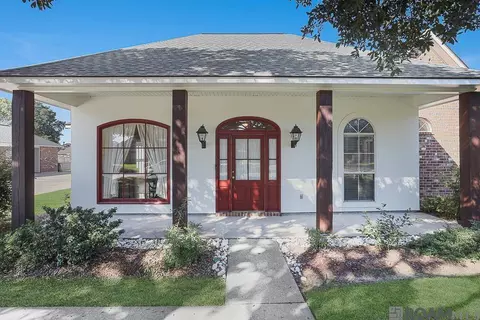 17079 Rennes Rd, Prairieville, LA 70769