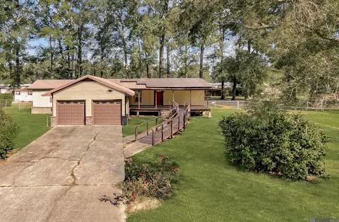 10205 Memory Ln, Denham Springs, LA 70706