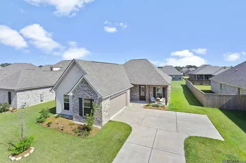 41160 Coastline Ave, Gonzales, LA 70737