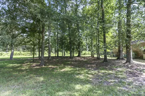 6139 Beechgrove Ln, Saint Francisville, LA 70775