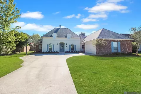 10838 Hillmont Ave, Baton Rouge, LA 70810