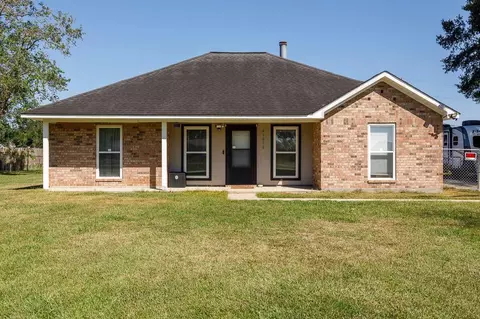 41076 Courtney Rd, Gonzales, LA 70737