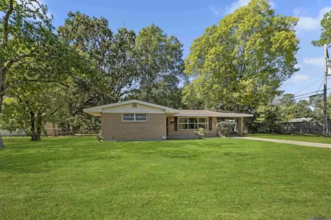 11165 Black Oak Dr, Baton Rouge, LA 70815