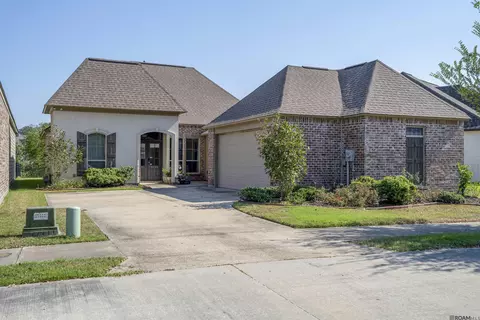 8355 Seville Ct, Baton Rouge, LA 70820