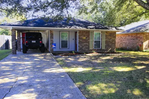 8823 Asphodel St, Denham Springs, LA 70726
