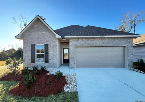 28229 Moreau Dr, Denham Springs, LA 70726