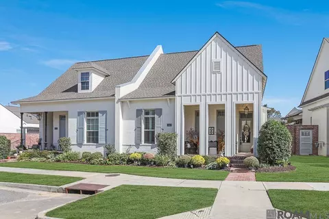 13221 Magnolia Square Dr, Baton Rouge, LA 70818