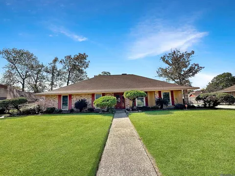 9590 El Cajon Dr, Baton Rouge, LA 70815