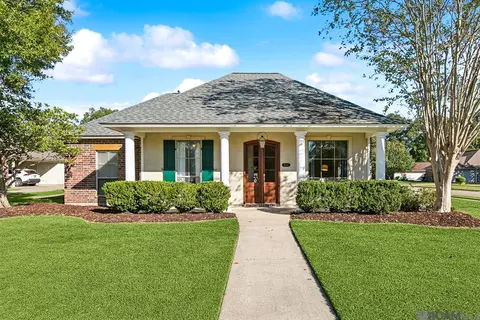 6574 Sandy Creek Ln, Zachary, LA 70791