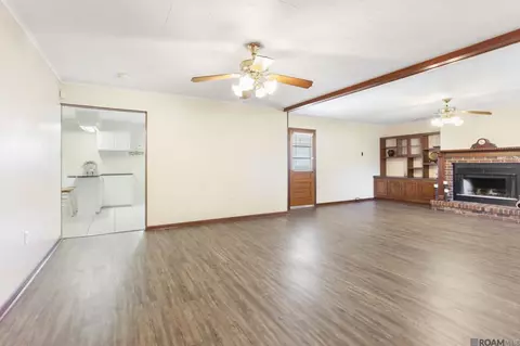 107 S Magnolia Dr, Donaldsonville, LA 70346