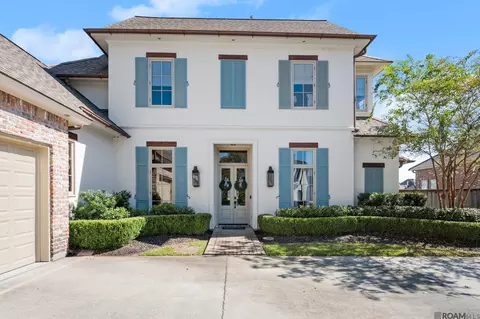 8839 Phaeton Crossing Dr, Baton Rouge, LA 70817