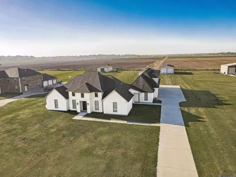 4487 Cherrywood St, Port Allen, LA 70767