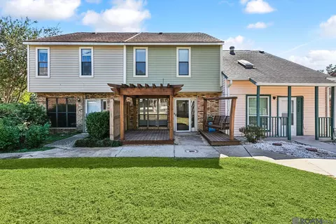 4253 D Jefferson Woods Dr # D, Baton Rouge, LA 70809