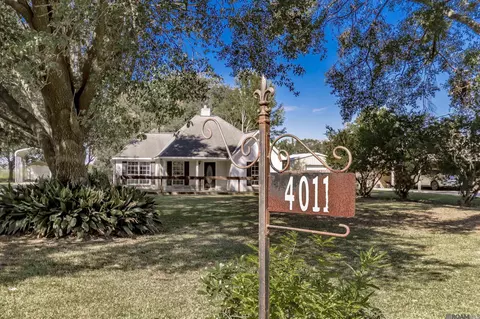 4011 Dickinson Rd, Lakeland, LA 70752